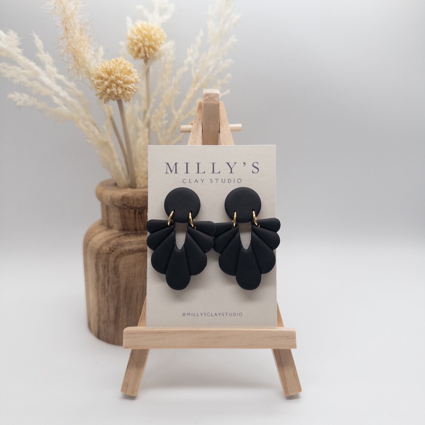 Oversized Scallop Earrings