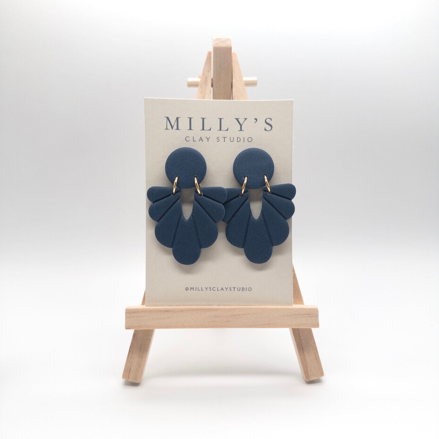 Oversized Scallop Earrings